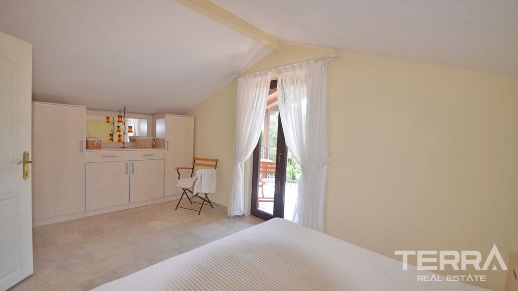 Exklusive Villa mit Meerblick, großem Pool und Garten in Fethiye - 16638