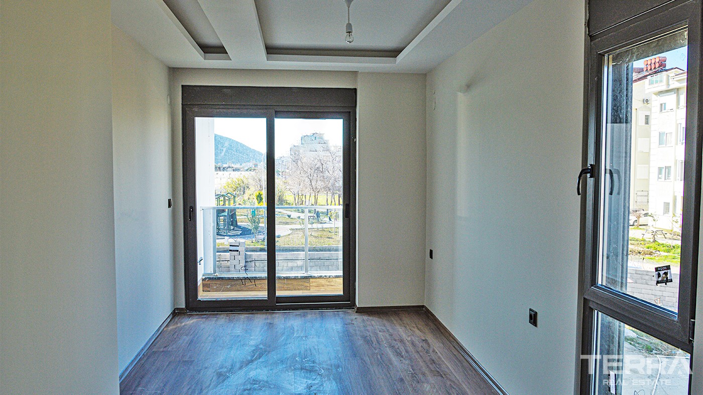 Luxury Apartments in Gazipaşa for Sale near the Beach and City Center - 35736