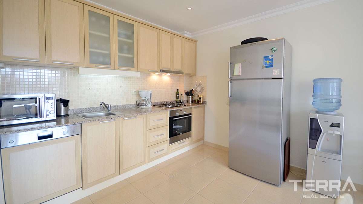 Fully Furnished Re-sale 1+1 Apartment for Sale in Alanya - 16783