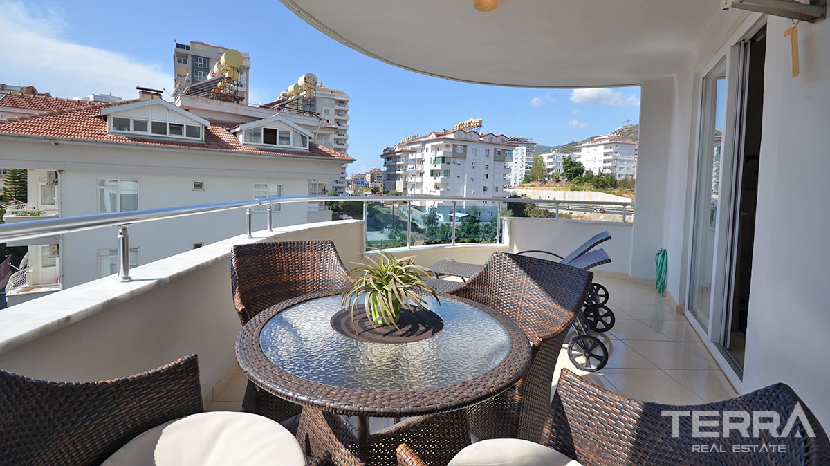 Fully Furnished Re-sale 1+1 Apartment for Sale in Alanya - 16789