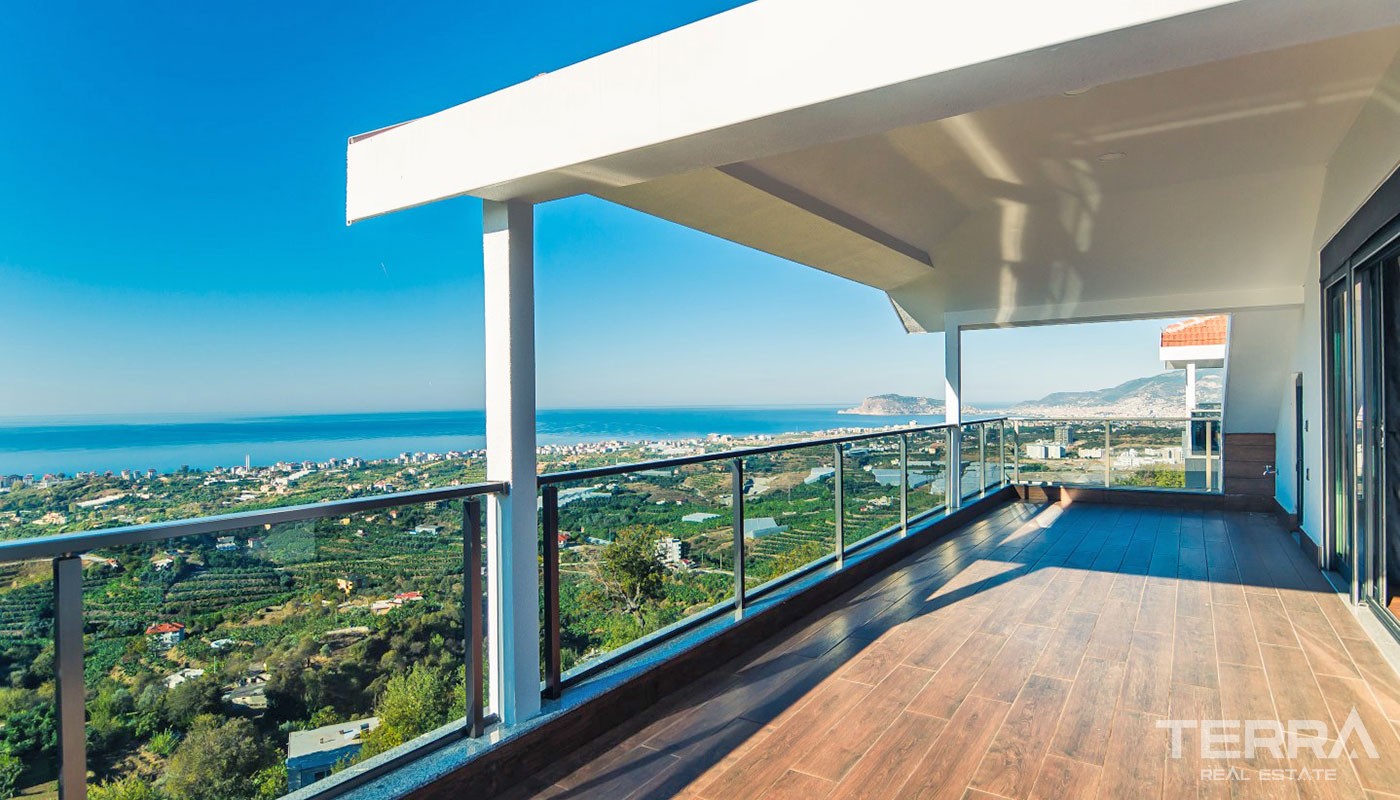 Villa With an Exceptional Panoramic Sea View in Alanya Kestel - 17317