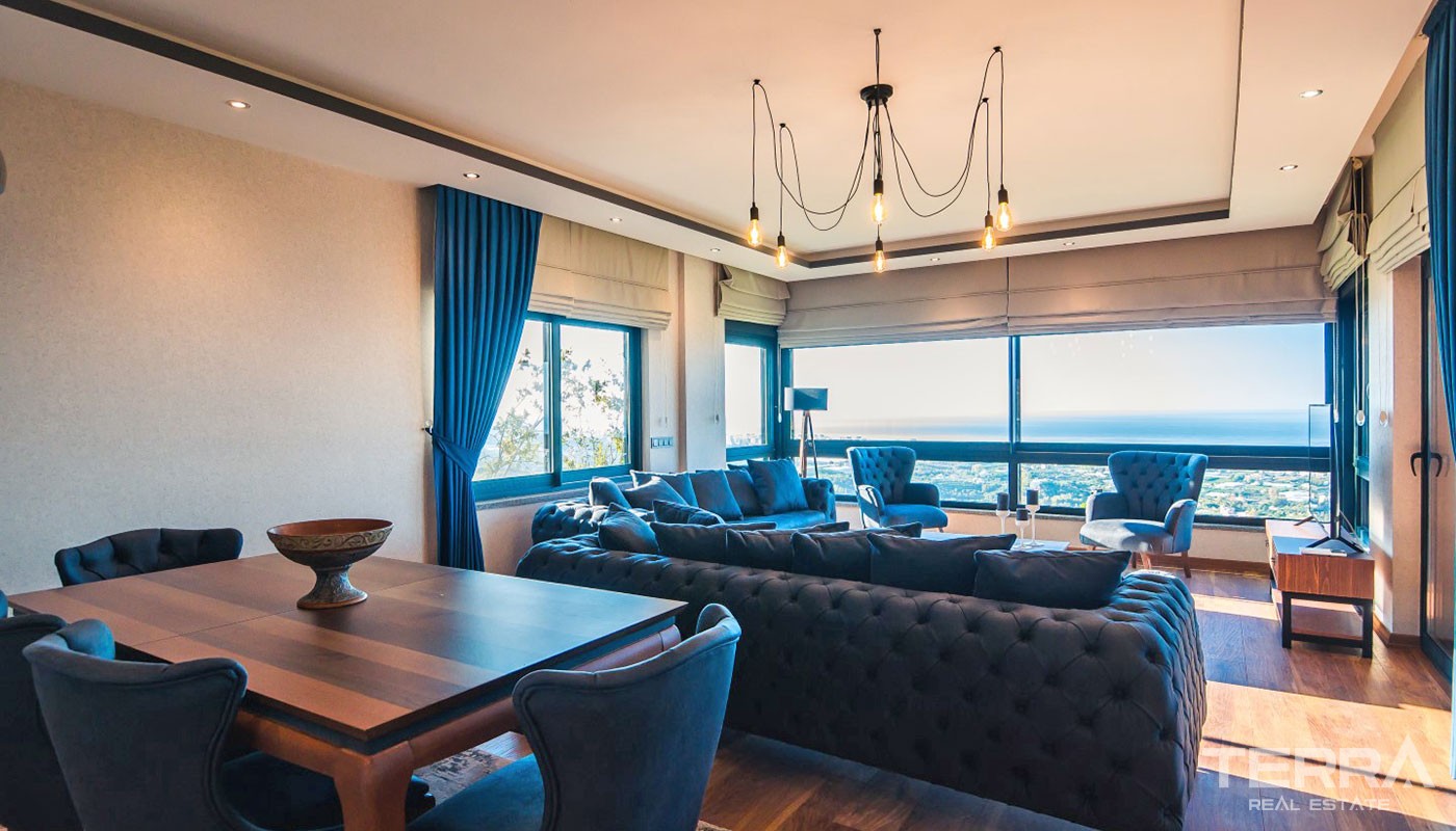 Villa With an Exceptional Panoramic Sea View in Alanya Kestel - 17342
