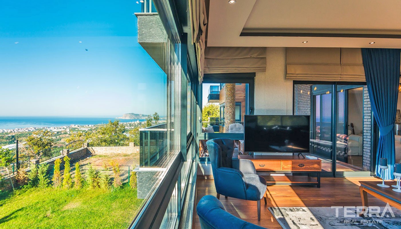 Villa With an Exceptional Panoramic Sea View in Alanya Kestel - 17353
