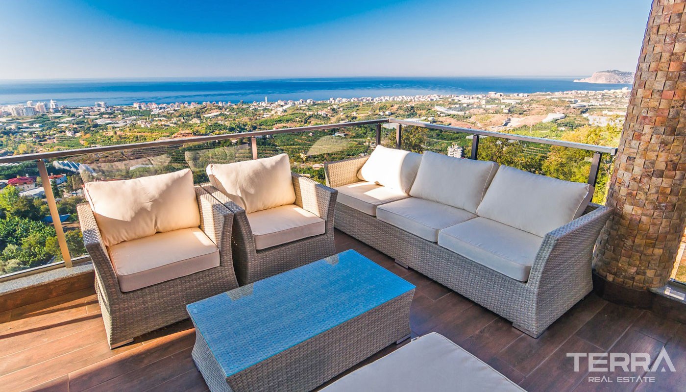 Villa With an Exceptional Panoramic Sea View in Alanya Kestel - 17376