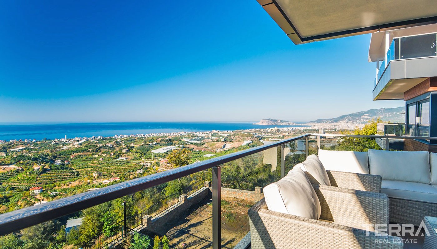 Villa With an Exceptional Panoramic Sea View in Alanya Kestel - 17378