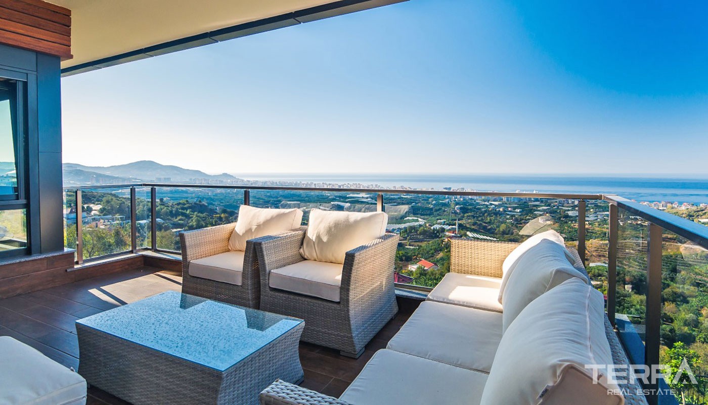 Villa With an Exceptional Panoramic Sea View in Alanya Kestel - 17379