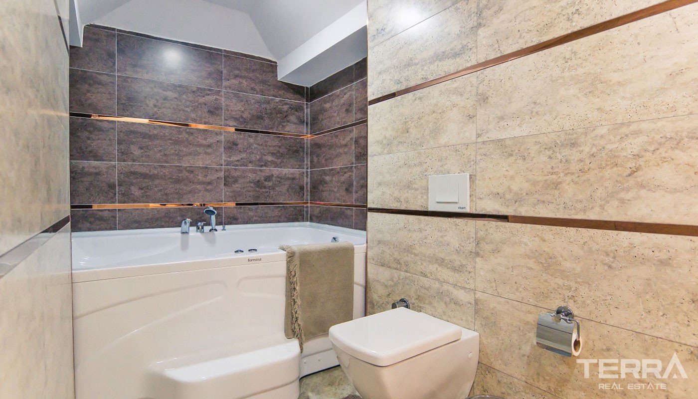 Villa With an Exceptional Panoramic Sea View in Alanya Kestel - 17390