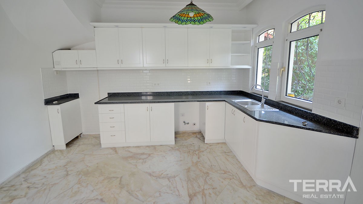 Affordable Villa for Sale in Alanya With a Swimming Pool - 17421