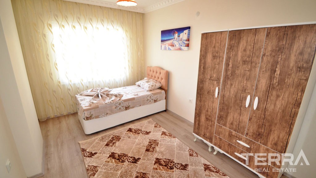 Bargain 2-Bedroom Furnished Apartment for Sale in Alanya Mahmutlar - 17457
