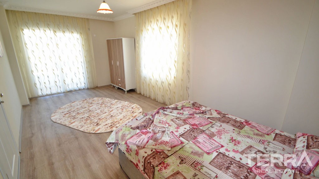 Bargain 2-Bedroom Furnished Apartment for Sale in Alanya Mahmutlar - 17460