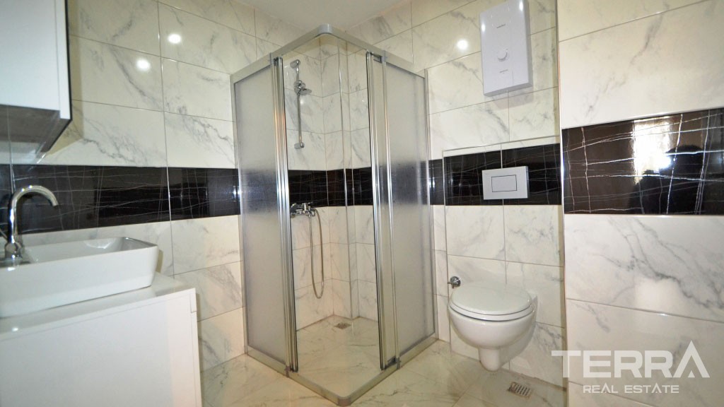Bargain 2-Bedroom Furnished Apartment for Sale in Alanya Mahmutlar - 17463