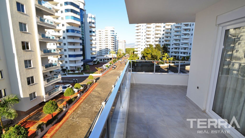 Bargain 2-Bedroom Furnished Apartment for Sale in Alanya Mahmutlar - 17465