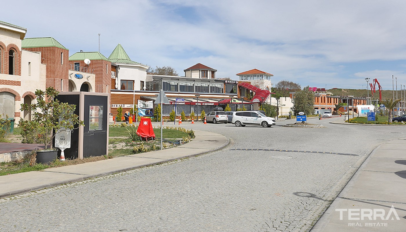 Sea-view Istanbul Marina Houses Surrounded by Green Area - 38234
