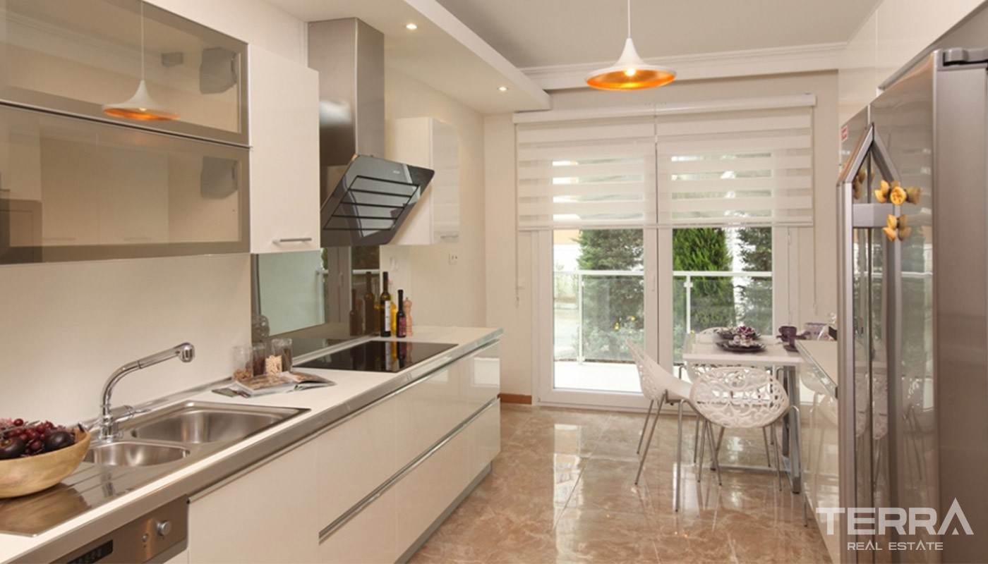 Affordable Apartments with Spectacular Sea View in Istanbul Avcilar - 17947