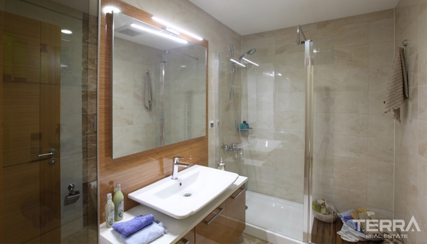 Affordable Apartments with Spectacular Sea View in Istanbul Avcilar - 17953