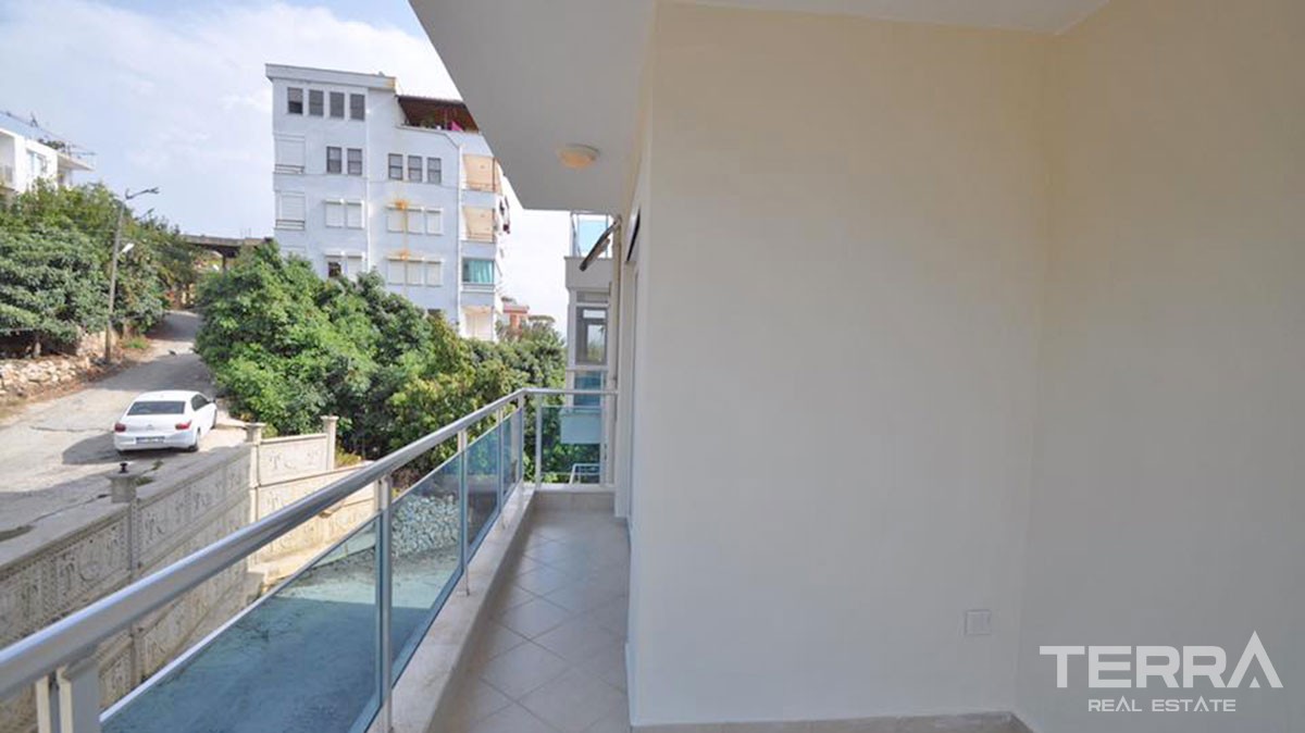 Bargain Apartment for Sale in Alanya Cikcilli With Swimming Pool - 18038