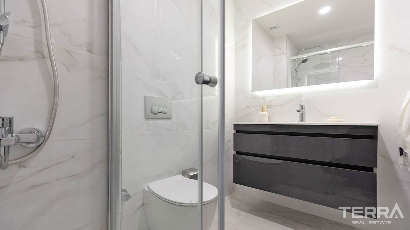 Luxury Apartments in High-end Complex in Istanbul - 38651