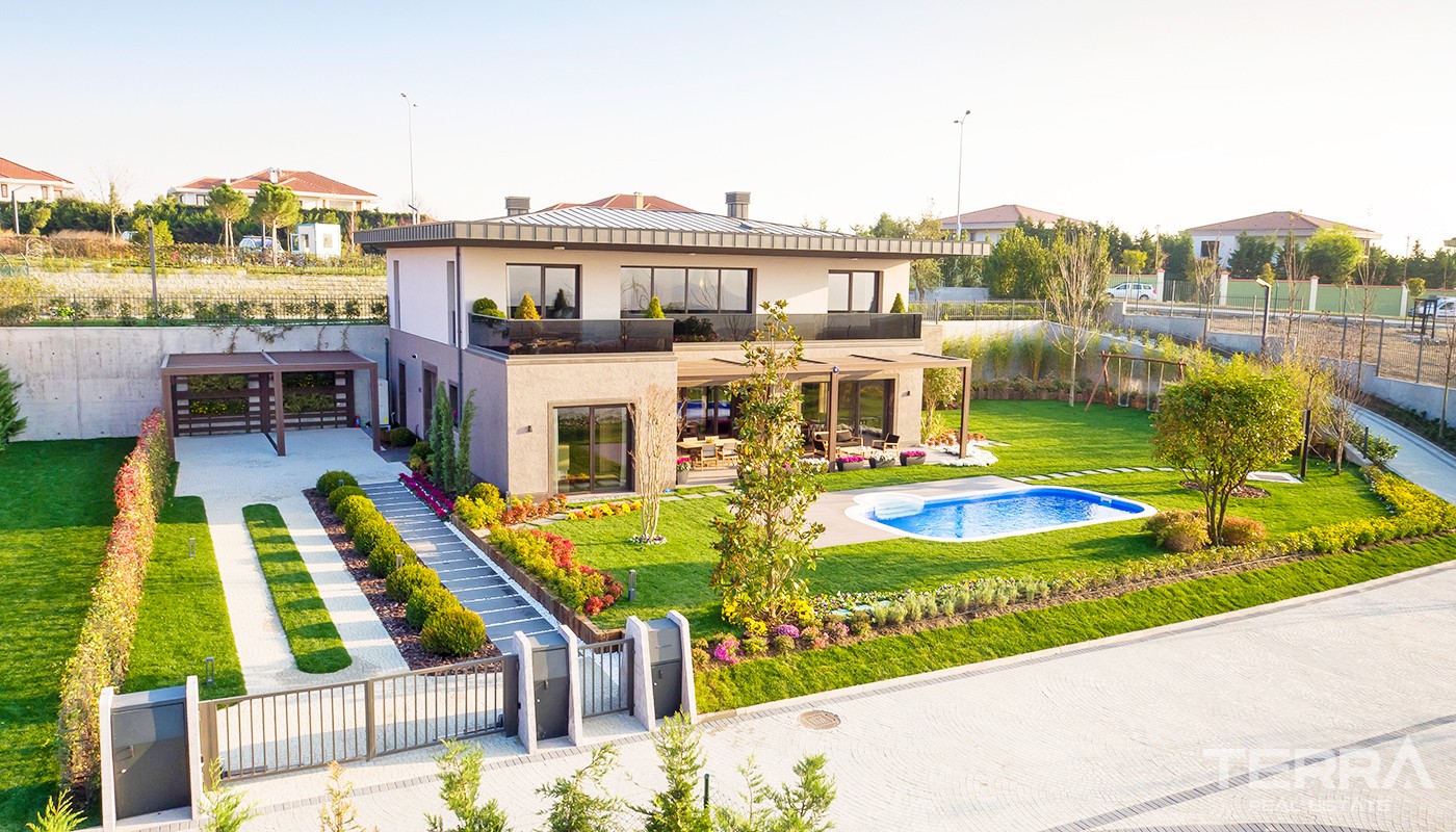 Modern Villas in Family-Orientated Complex in Istanbul Büyükçekmece - 33205