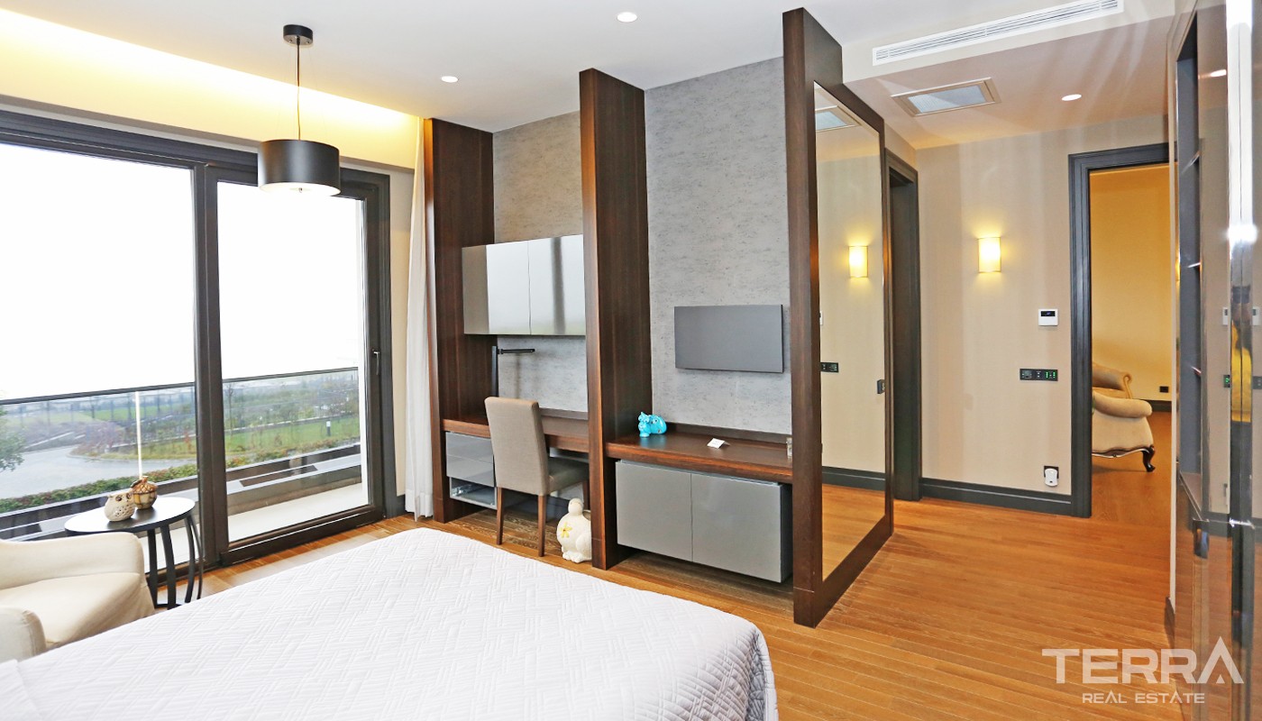 Modern Villas in Family-Orientated Complex in Istanbul Büyükçekmece - 33219