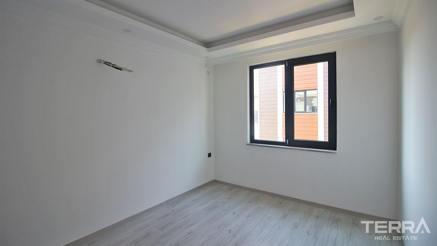 Spacious Apartments in a Low-rise Residential Complex in Alanya Center - 30460
