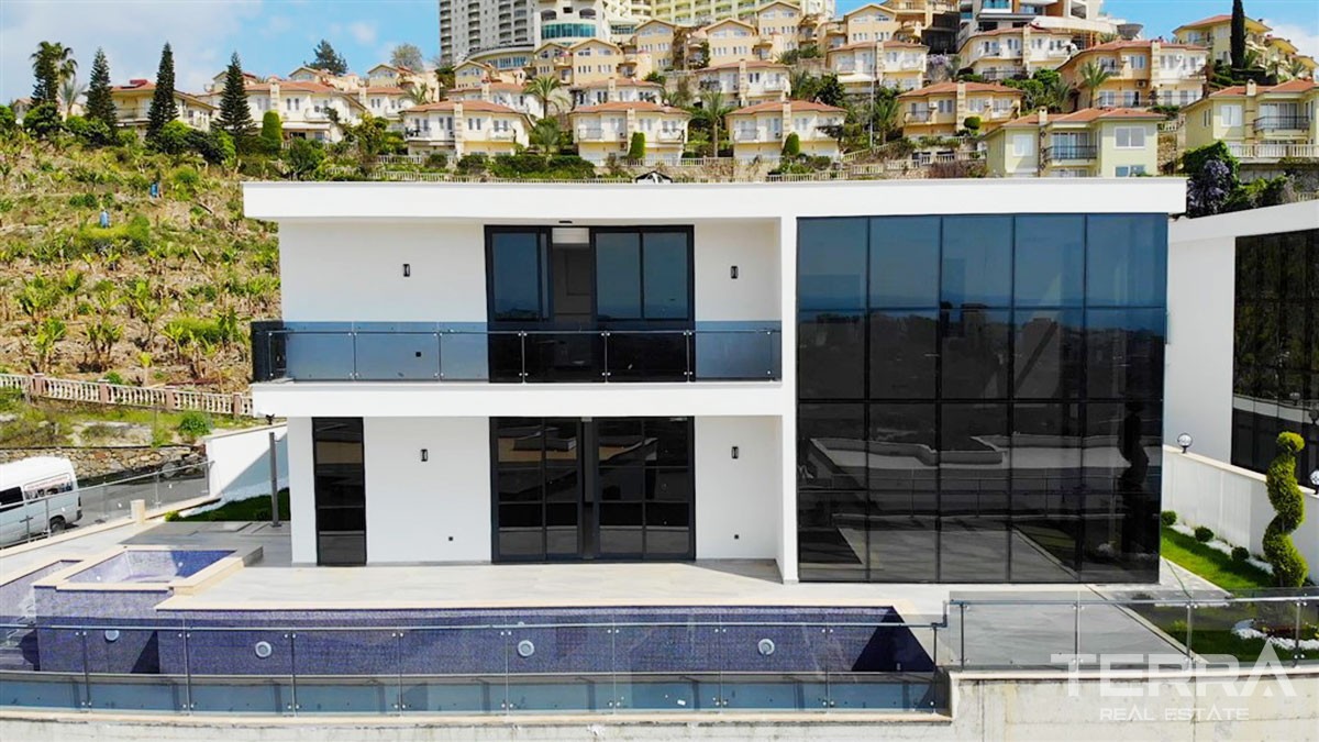 Detached Villas for Sale in Alanya With Swimming Pool - 47077