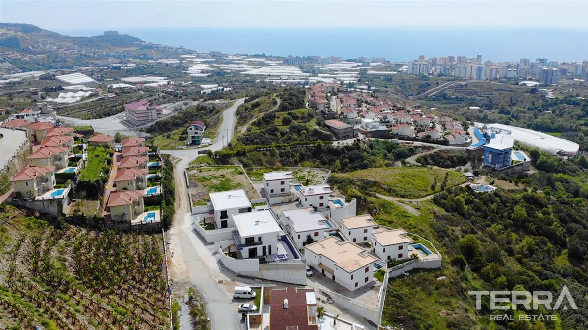 Detached Villas for Sale in Alanya With Swimming Pool - 47085