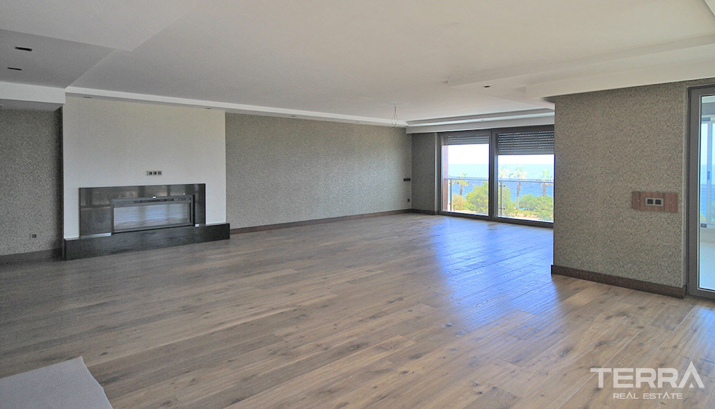 Exclusive Seafront Apartment in Antalya Konyaaltı - 20085