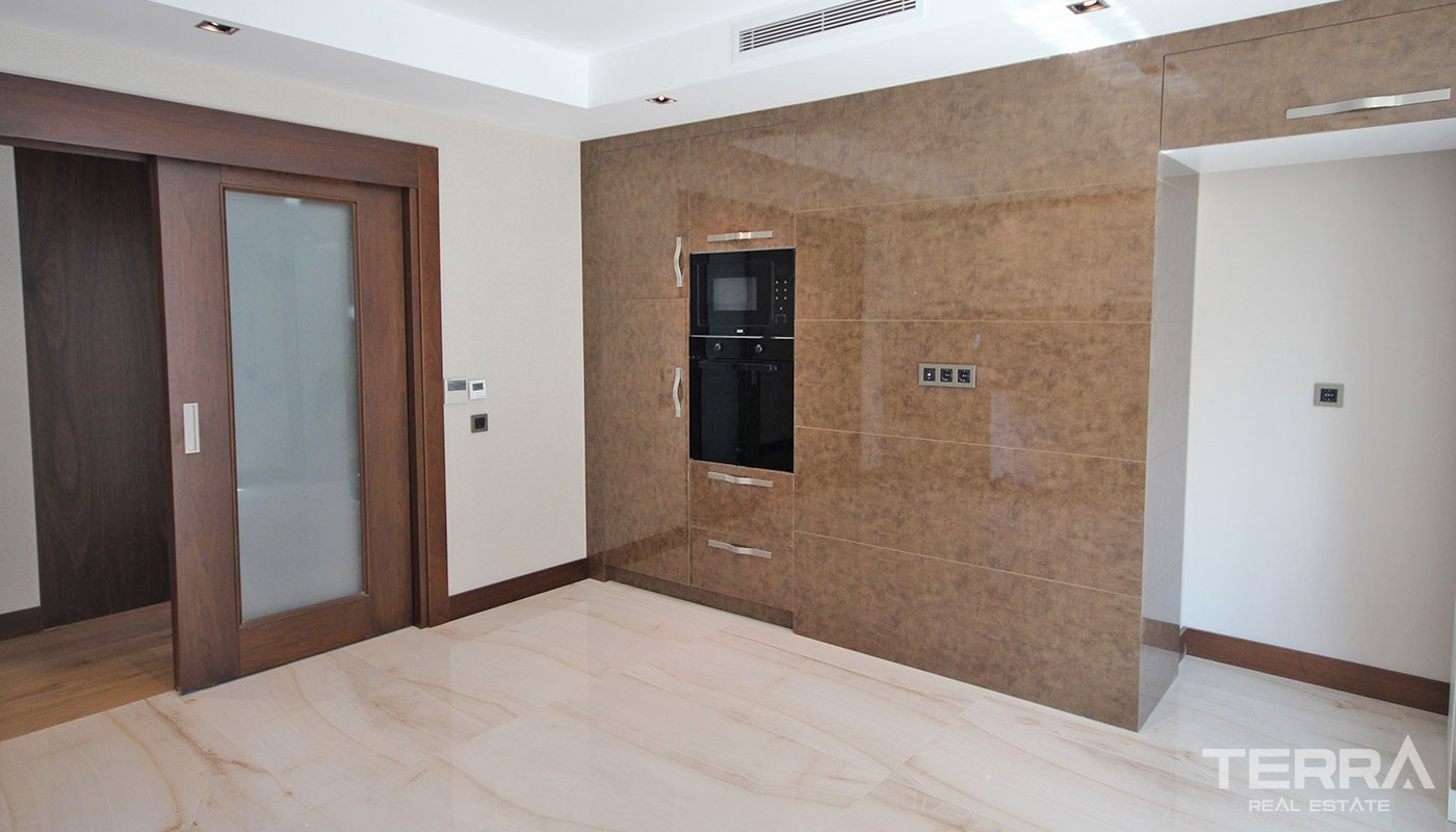 Exclusive Seafront Apartment in Antalya Konyaaltı - 20091