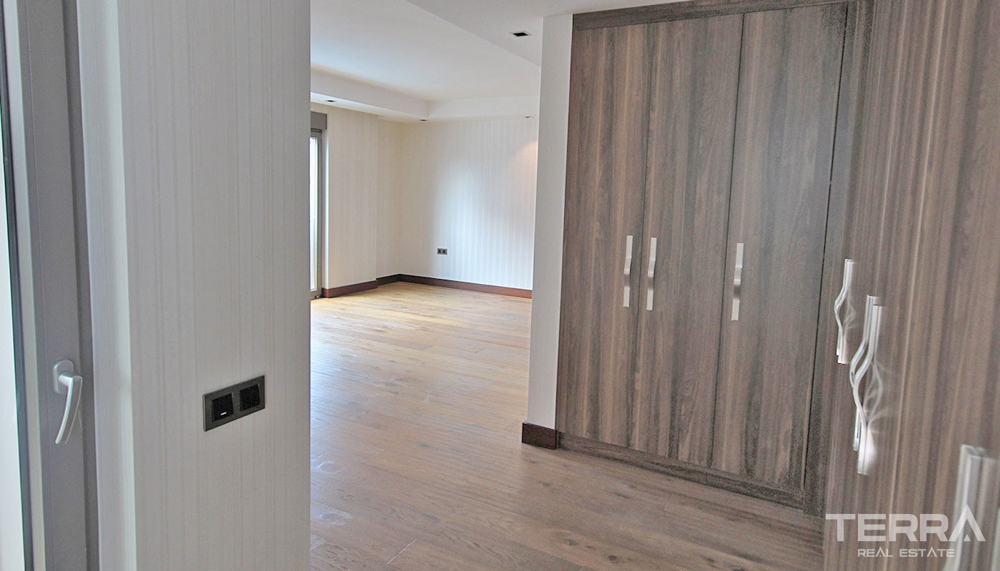 Exclusive Seafront Apartment in Antalya Konyaaltı - 20095