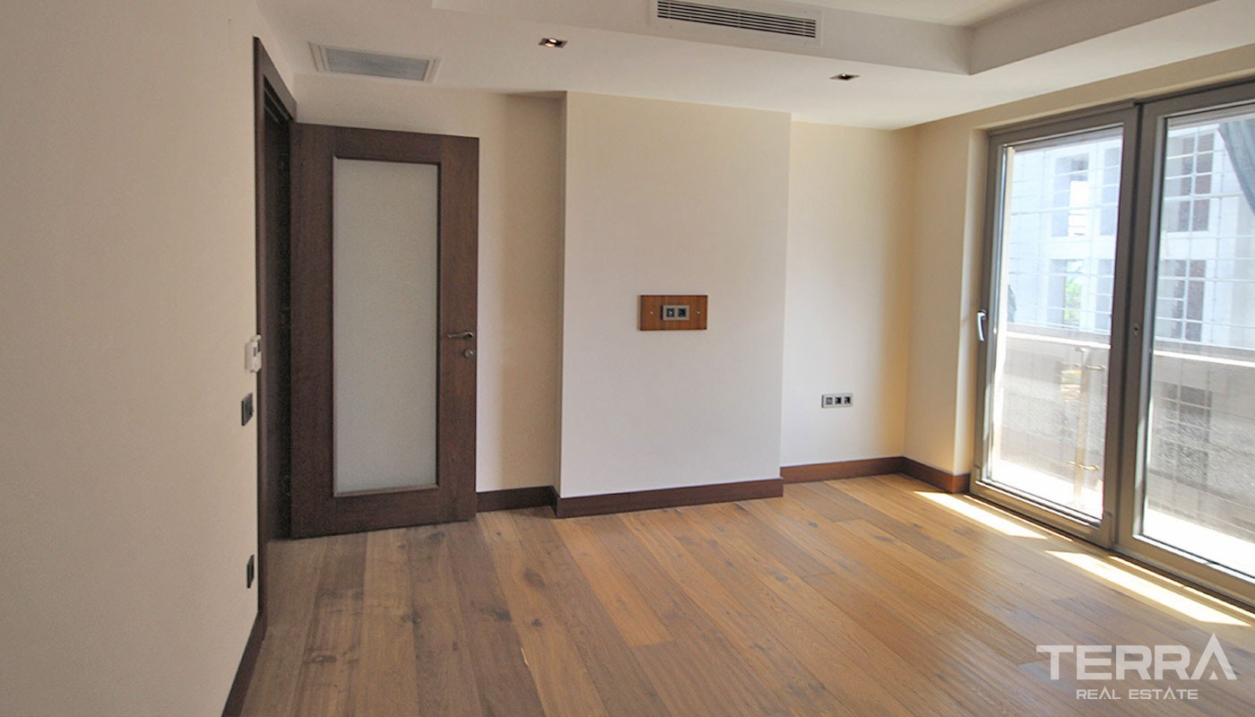 Exclusive Seafront Apartment in Antalya Konyaaltı - 20096