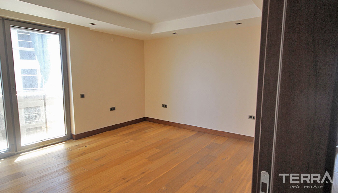 Exclusive Seafront Apartment in Antalya Konyaaltı - 20097