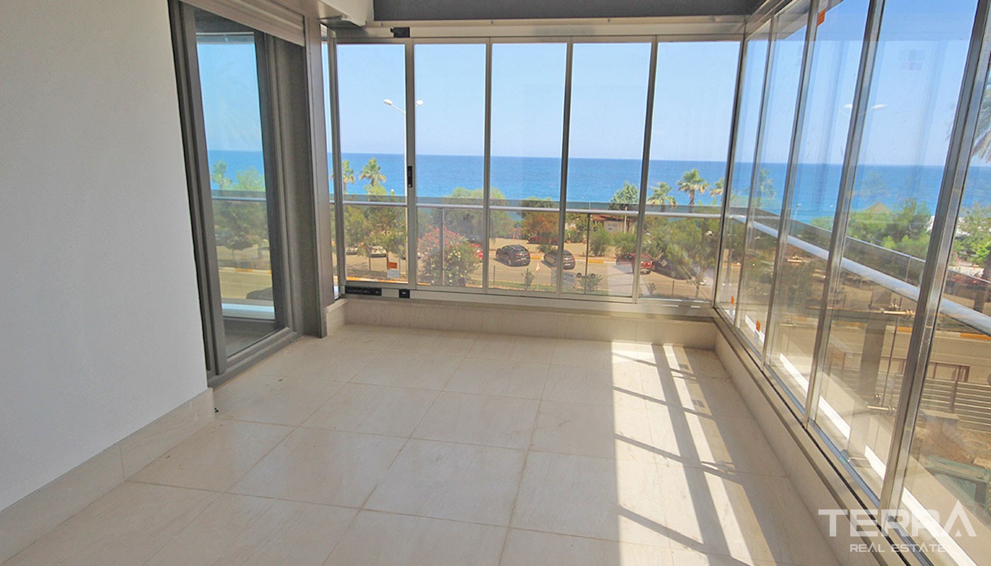 Exclusive Seafront Apartment in Antalya Konyaaltı - 20105