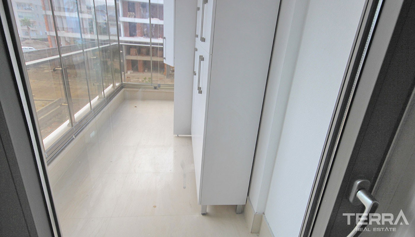 Exclusive Seafront Apartment in Antalya Konyaaltı - 20106