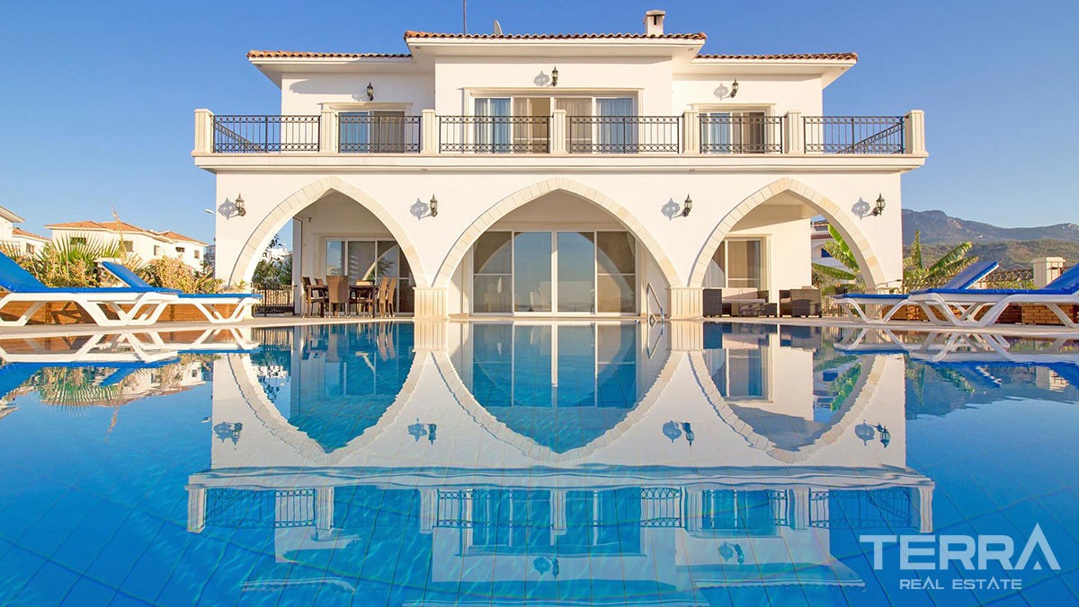 Sea View Villas in Kyrenia Esentepe With Private Pool