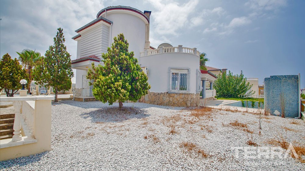 Villa med fantastisk utsikt i Alanya Mahmutlar med privat pool - 21293