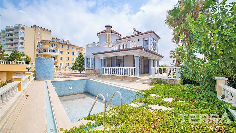 Villa med fantastisk utsikt i Alanya Mahmutlar med privat pool - 21296