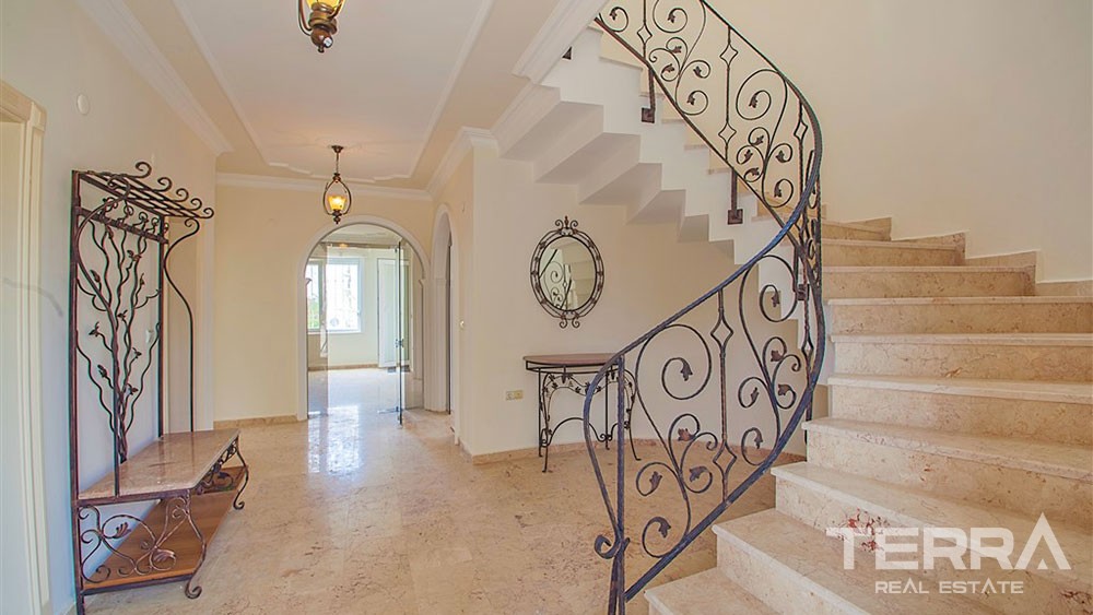 Villa med fantastisk utsikt i Alanya Mahmutlar med privat pool - 21301