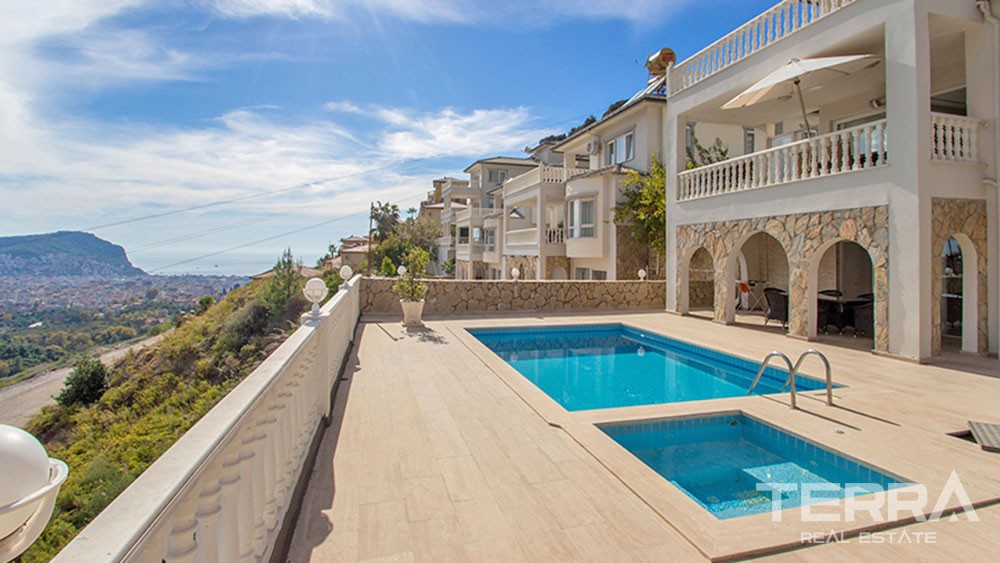 Fully Furnished Villa in Alanya Tepe with Private Pool - 20739