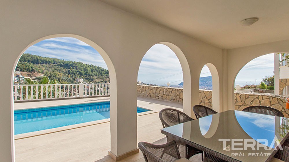 Fully Furnished Villa in Alanya Tepe with Private Pool - 20743