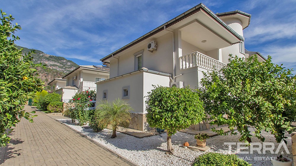 Fully Furnished Villa in Alanya Tepe with Private Pool - 20744