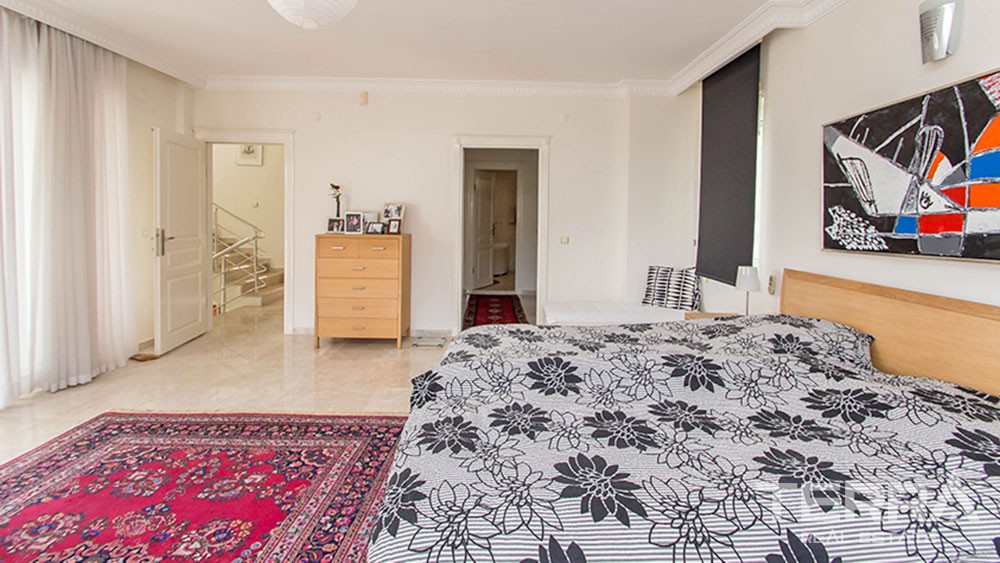 Fully Furnished Villa in Alanya Tepe with Private Pool - 20756