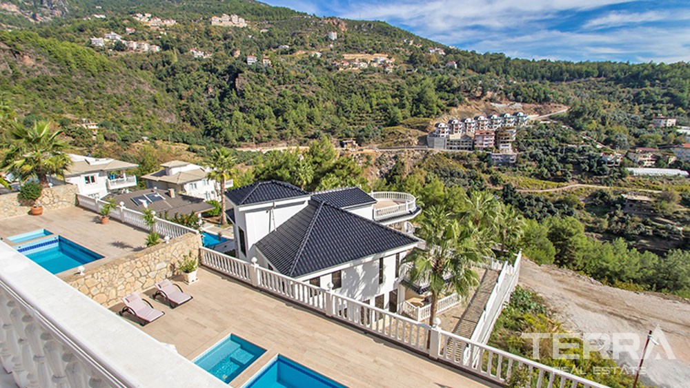 Fully Furnished Villa in Alanya Tepe with Private Pool - 20764