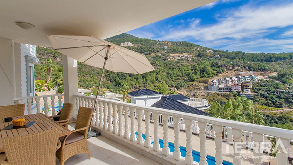Fully Furnished Villa in Alanya Tepe with Private Pool - 20769