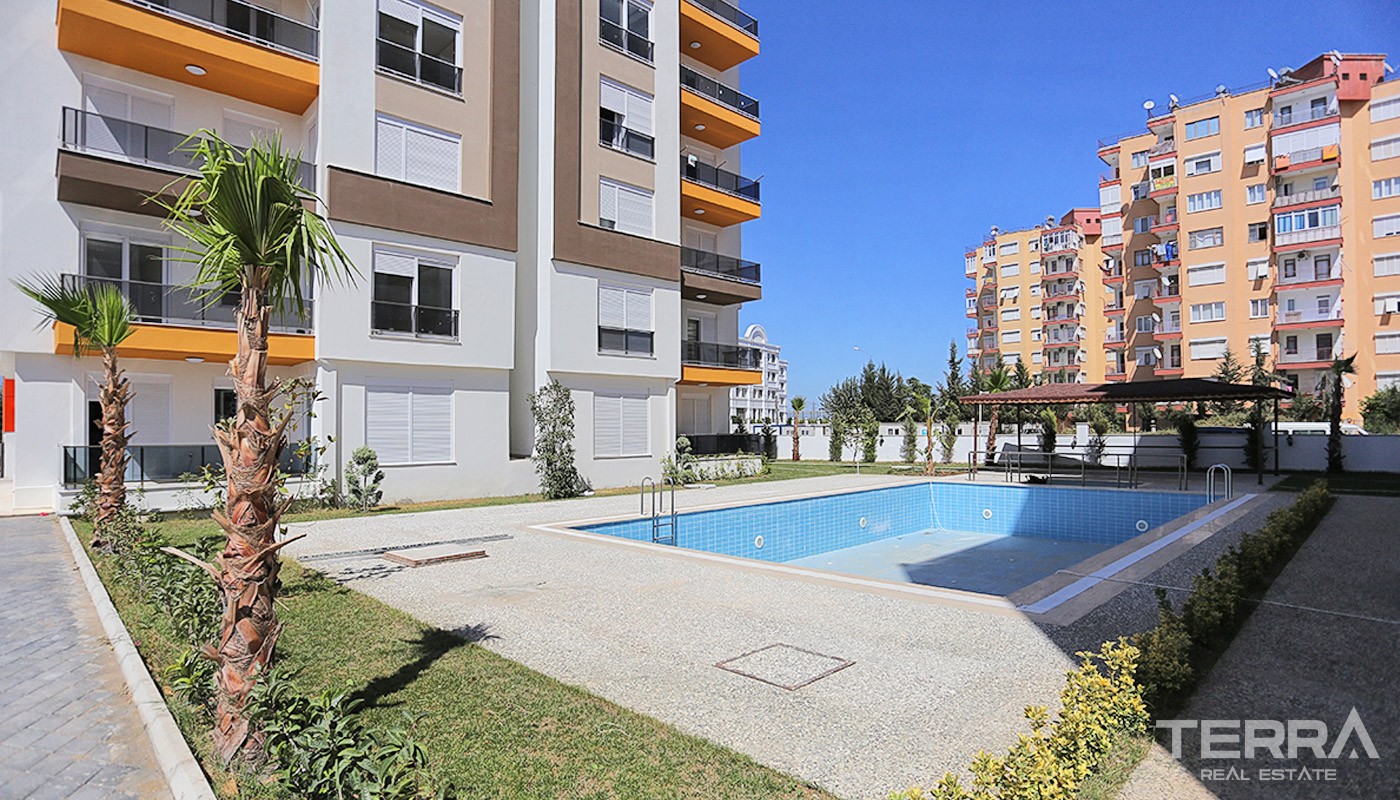 Spacious Apartments in Antalya Kepez - 21015