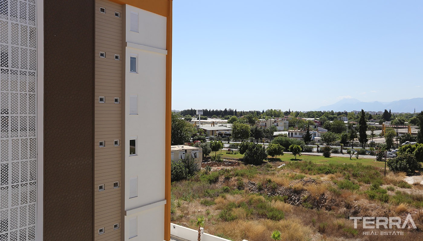 Spacious Apartments in Antalya Kepez - 21022