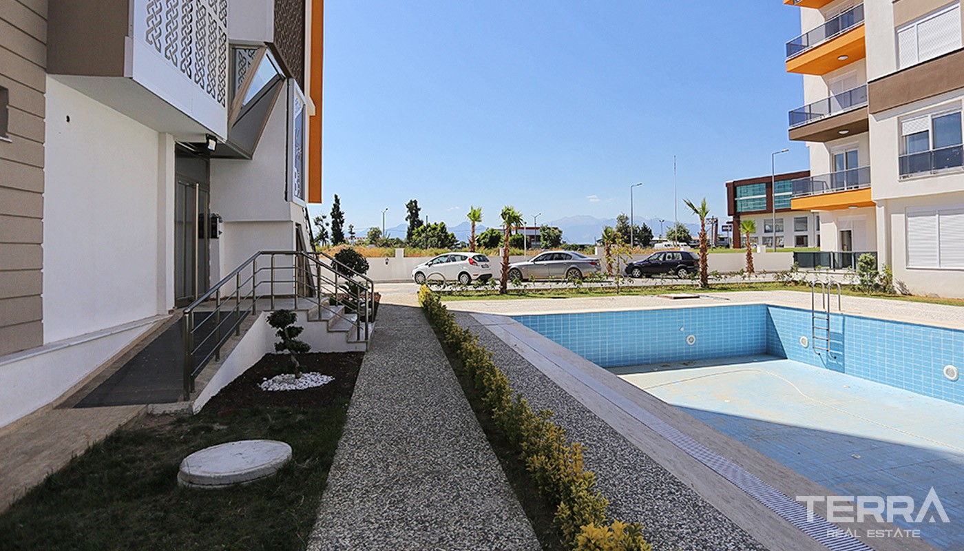 Spacious Apartments in Antalya Kepez - 21023