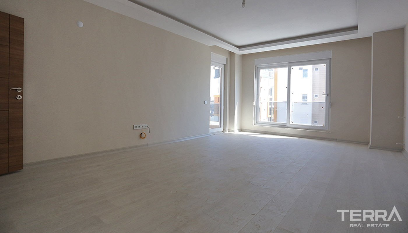 Spacious Apartments in Antalya Kepez - 21028