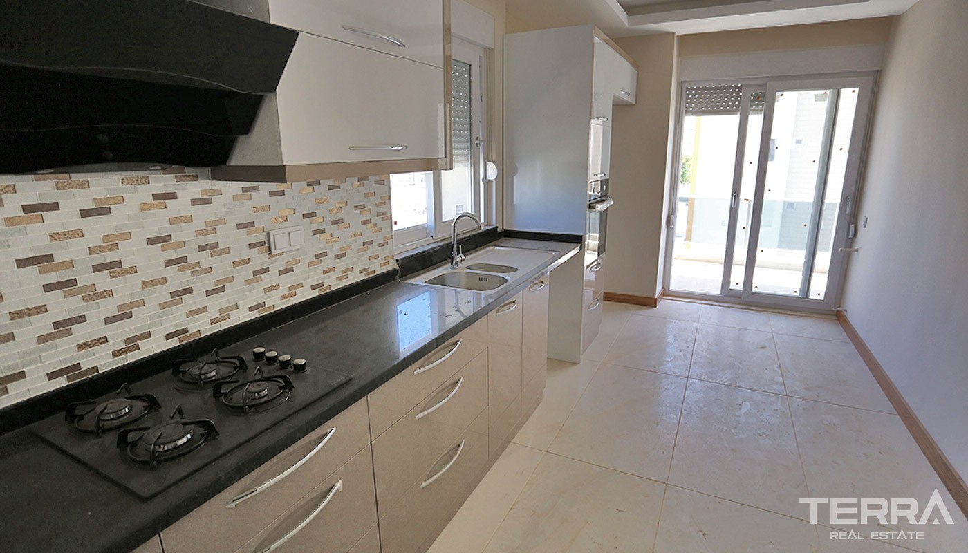 Spacious Apartments in Antalya Kepez - 21033