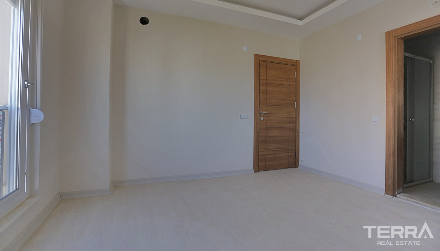 Spacious Apartments in Antalya Kepez - 21036
