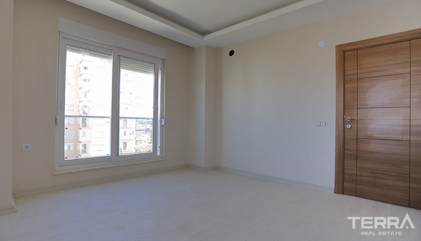 Spacious Apartments in Antalya Kepez - 21037